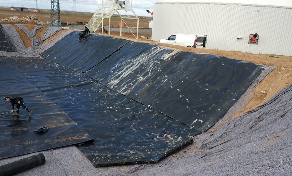 HDPE-geomembran-gölet-yalıtımı-baraj ve göeltler için hdpe geomembran kullanımı
