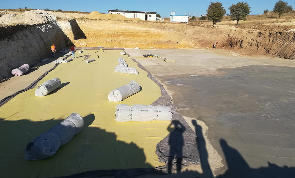 pvc-geomembran-teras-çatı-temel bohçalama-tünel-pvc geomembran kulanım alanları 