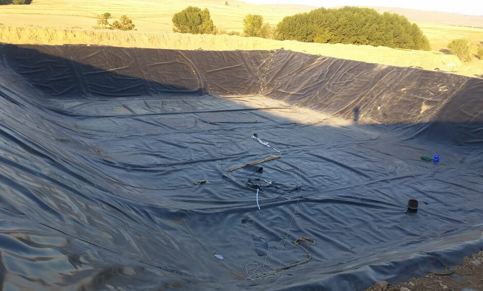 HDPE-geomembran-gölet-yalıtımı-baraj ve göeltler için hdpe geomembran kullanımı 